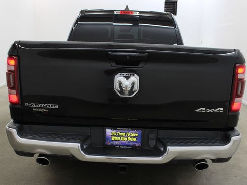 Used 2024 RAM 1500 Laramie AWD/4WD image 4