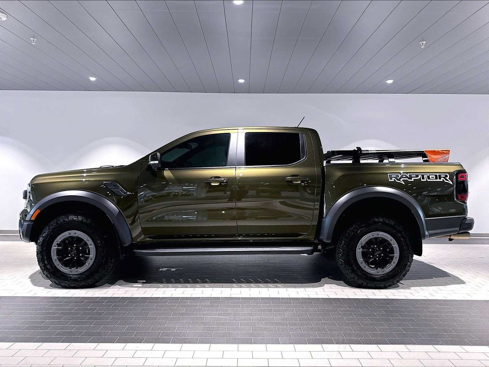 Used 2025 Ford Ranger Raptor AWD/4WD image 2