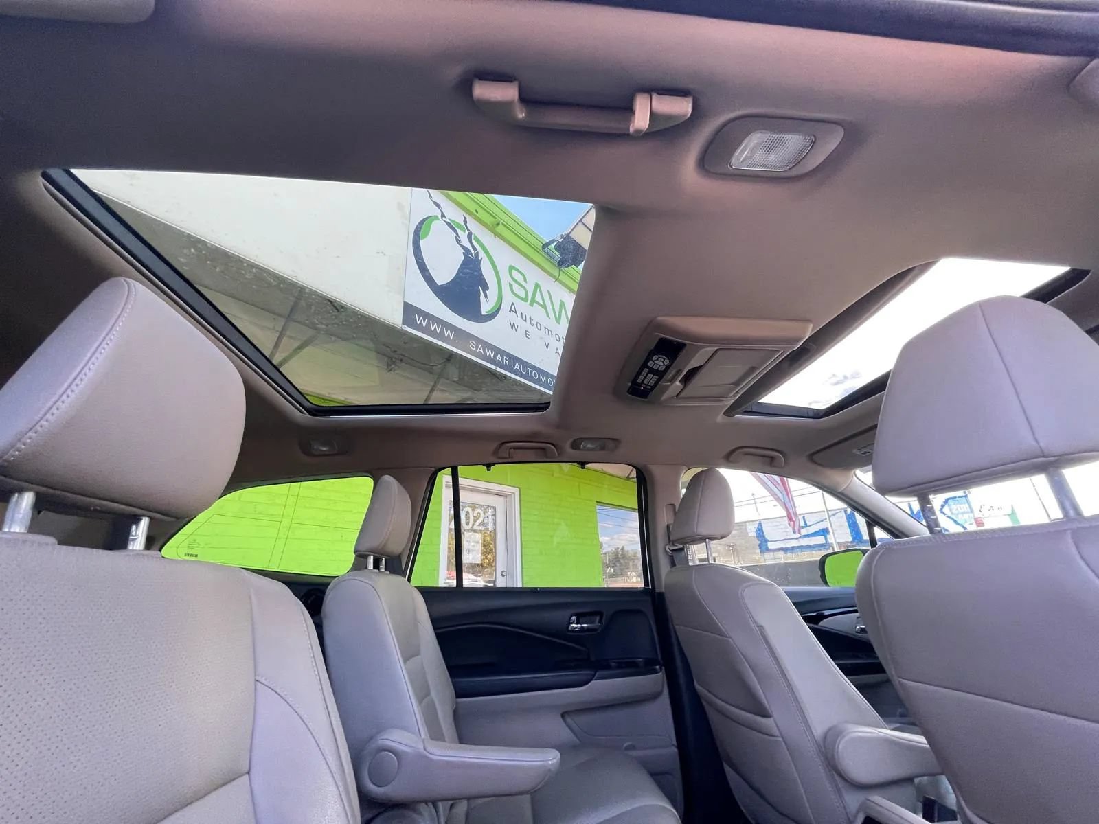 Used 2016 Honda Pilot Elite image 32