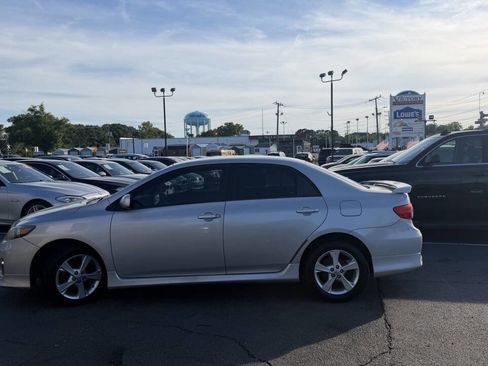 Used 2013 Toyota Corolla S FWD image 16