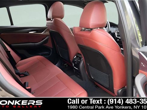 Used 2022 BMW X4 M40i w/ Premium Package image 23