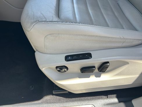 Used 2019 Volkswagen Atlas SEL Premium AWD/4WD image 14