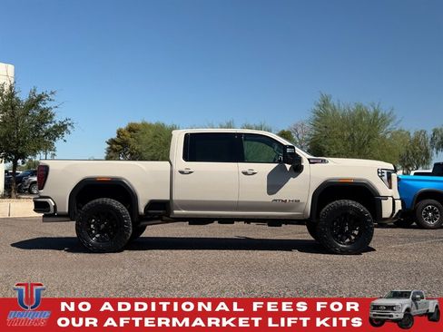 Used 2026 GMC Sierra 2500 AT4 AWD/4WD image 5