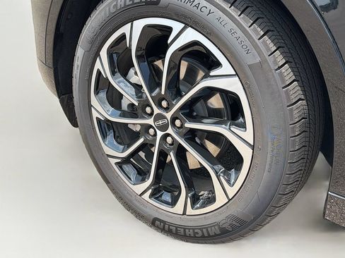 Used 2026 Lincoln Nautilus Reserve AWD/4WD image 35