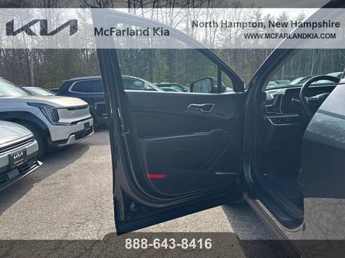 Used 2023 Kia Sportage SX image 11