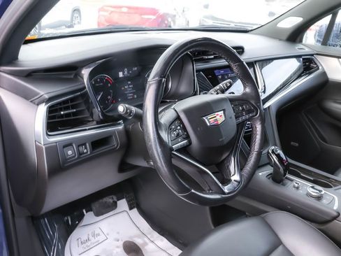 Used 2024 Cadillac XT6 Premium Luxury image 16