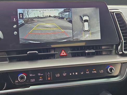 Certified 2024 Kia Sportage SX Prestige image 28