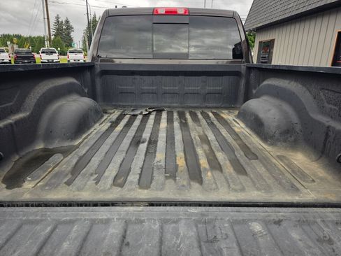 Used 2017 RAM 1500 Laramie w/ Convenience Group AWD/4WD image 15