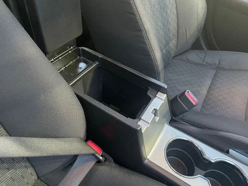 Used 2011 Ford Fusion SE w/ 202A Rapid Spec Order Code image 28