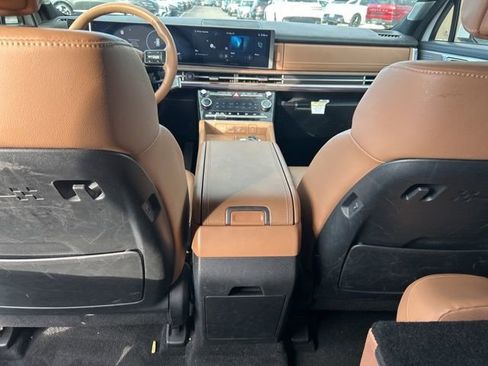 Used 2025 Hyundai Santa Fe Limited image 29