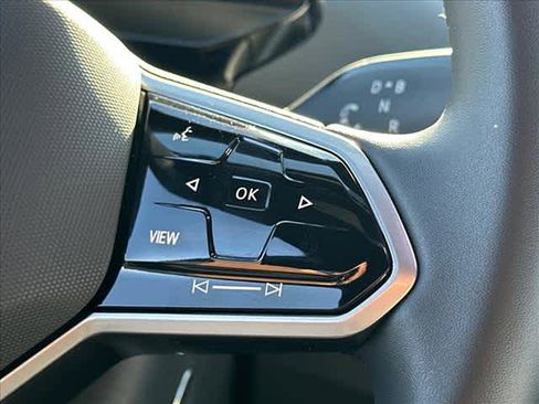 Used 2024 Volkswagen ID.4 Pro image 20