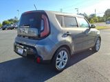Used 2016 Kia Soul + image 4