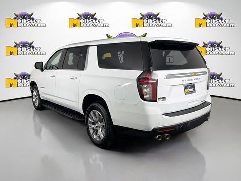 Used 2023 Chevrolet Suburban Premier image 7