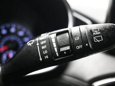 Used 2022 Hyundai Santa Fe SEL FWD image 31