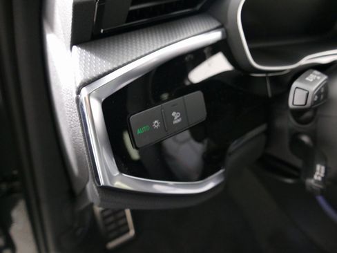 New 2025 Audi Q3 2.0T Premium Plus image 15