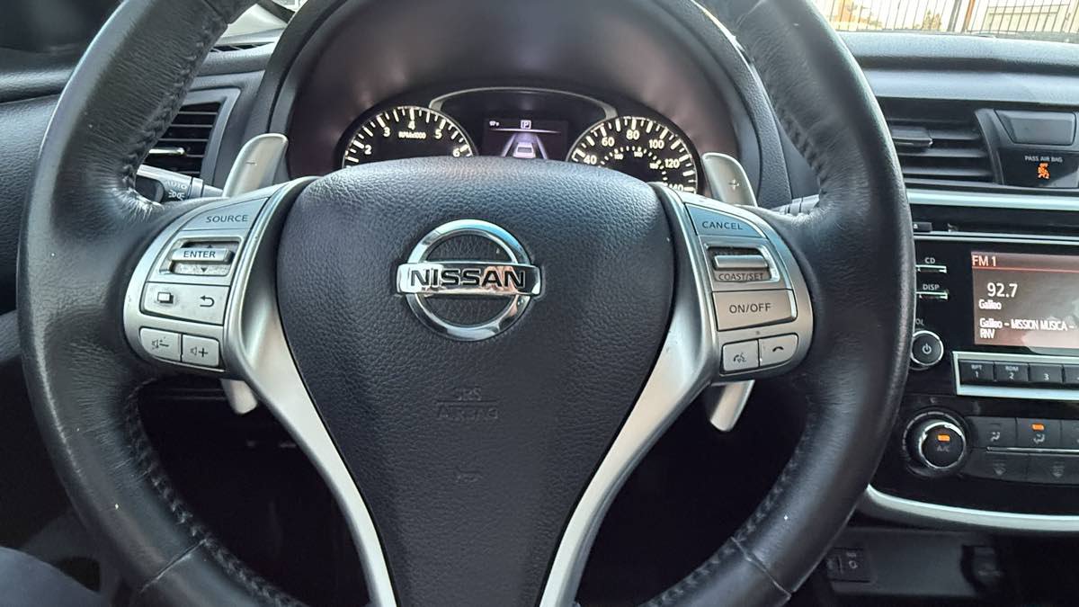 Used 2018 Nissan Altima 2.5 SR FWD image 33