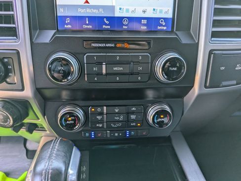 Used 2020 Ford F150 Platinum w/ Equipment Group 701A Luxury AWD/4WD image 28