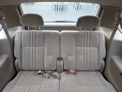 Used 1998 Toyota Sienna CE image 30