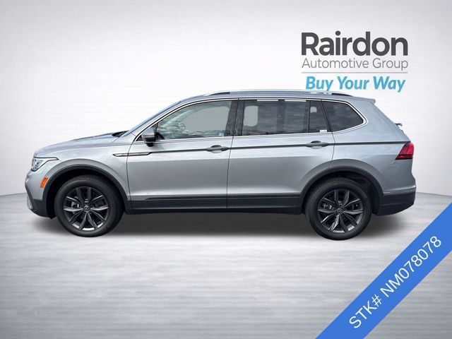 Used 2022 Volkswagen Tiguan SE AWD/4WD image 4