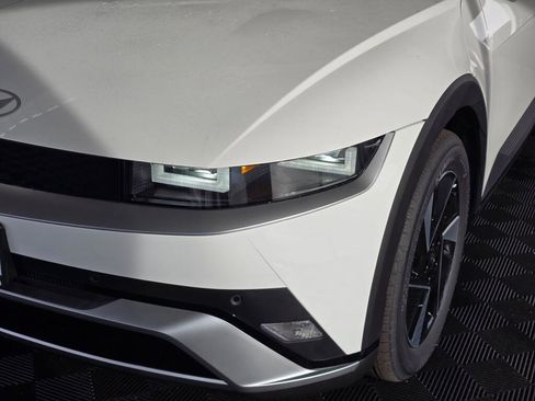 New 2026 Hyundai Ioniq 5 SEL image 11