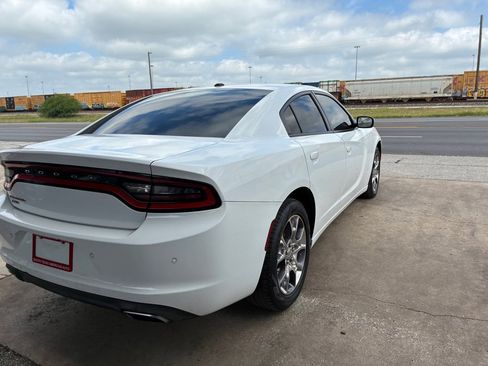 Used 2016 Dodge Charger SE w/ Power Sunroof Group AWD/4WD image 15