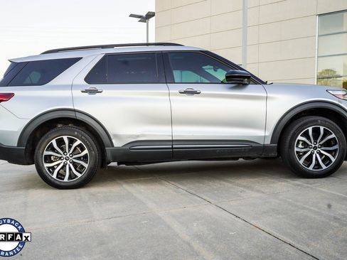 Used 2022 Ford Explorer ST image 8