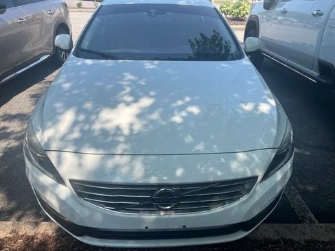 Used 2016 Volvo S60 T5 Premier FWD image 8