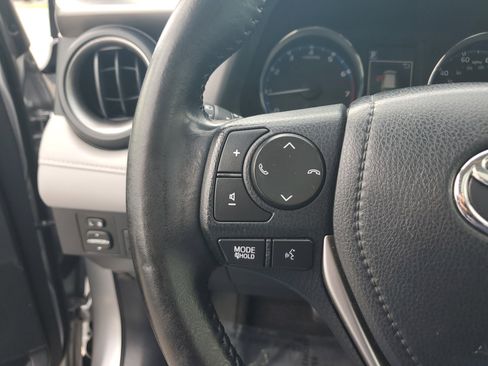 Used 2018 Toyota RAV4 Limited image 30