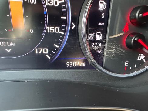 Used 2025 Chevrolet Malibu LT image 19