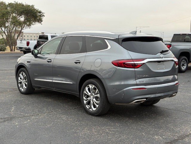 Used 2021 Buick Enclave Avenir w/ Avenir Technology Package FWD image 4