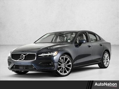 Used 2021 Volvo S60 T6 Momentum w/ Premium Package