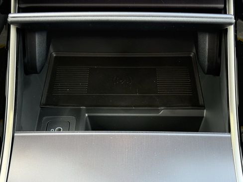 New 2026 Land Rover Range Rover Velar Dynamic SE image 22