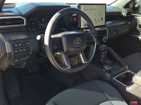 Used 2024 Toyota Tacoma TRD Off-Road AWD/4WD image 16