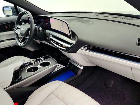 Used 2024 Cadillac Lyriq Luxury image 24