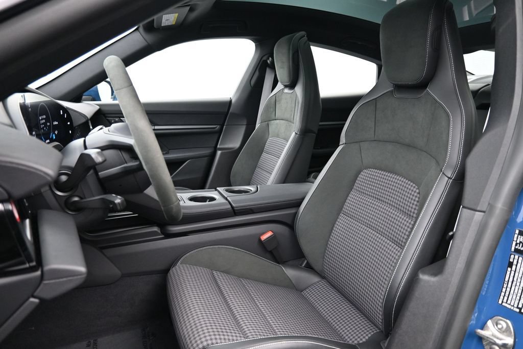 Certified 2026 Porsche Taycan RWD image 5