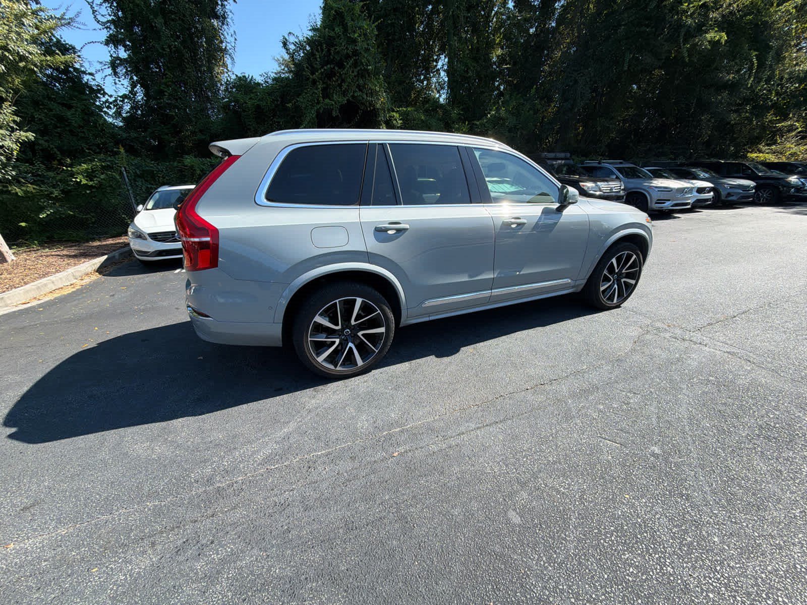 Used 2024 Volvo XC90 B5 Plus w/ Protection Package AWD/4WD image 17