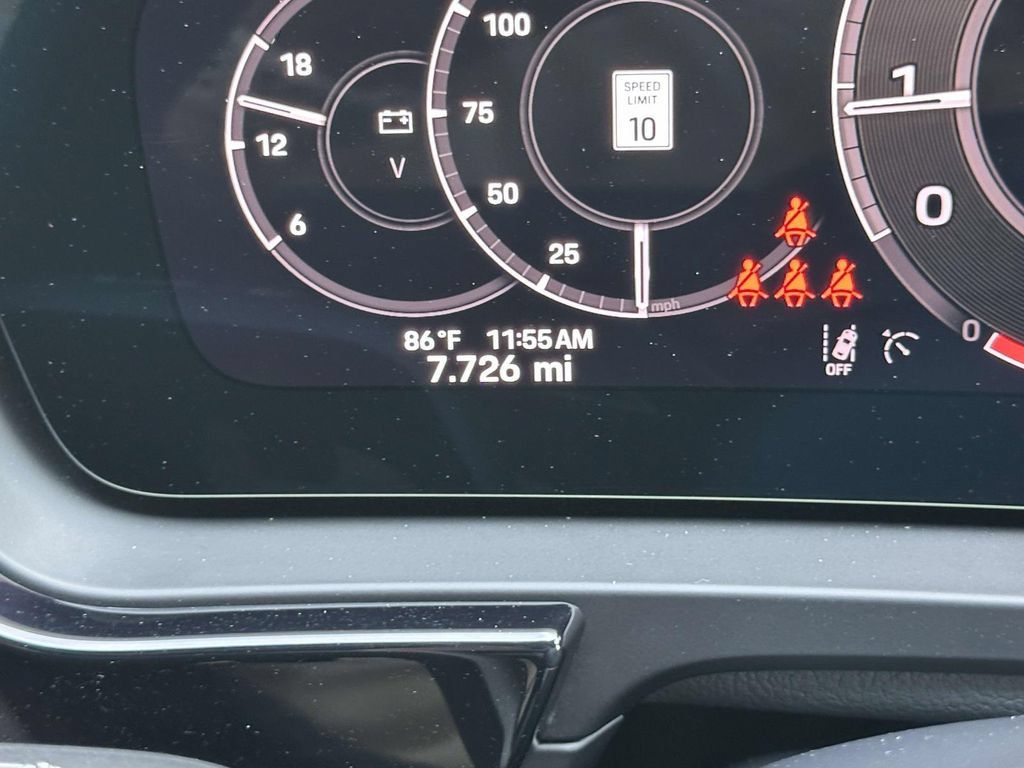 Certified 2026 Porsche Cayenne AWD/4WD image 21
