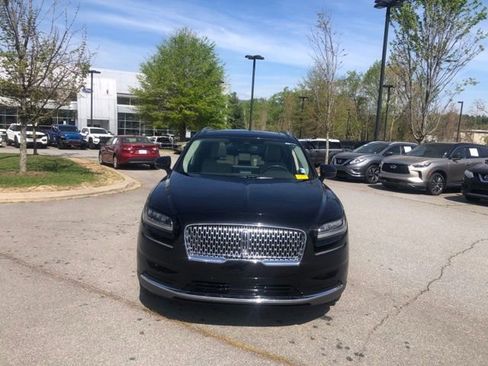 Used 2023 Lincoln Nautilus Reserve image 2