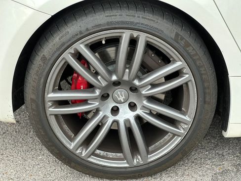 Used 2018 Maserati Ghibli S GranLusso RWD image 27