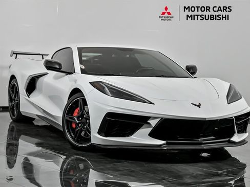 Used 2021 Chevrolet Corvette Stingray Coupe w/ Z51 Performance Package image 1