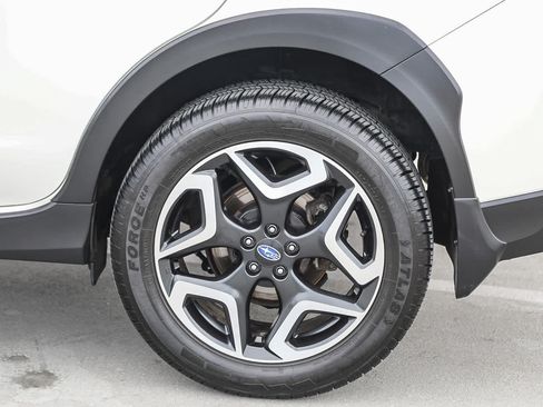 Used 2019 Subaru Crosstrek 2.0i Limited w/ Moonroof Package w/Navigation AWD/4WD image 11