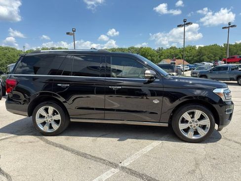 Used 2024 Ford Expedition King Ranch AWD/4WD image 8
