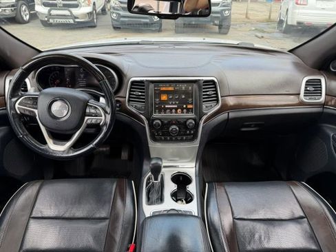 Used 2016 Jeep Grand Cherokee Overland w/ Advanced Technology Group image 11