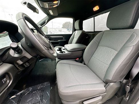 New 2024 RAM 2500 Tradesman w/ Chrome Appearance Group image 14