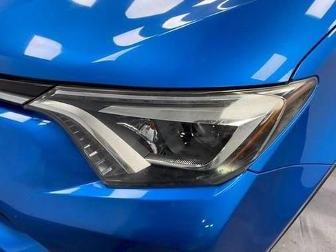 Used 2017 Toyota RAV4 Limited w/ Advanced Technology Package AWD/4WD image 12