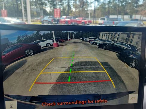 Certified 2025 Toyota Tacoma TRD Off-Road image 18