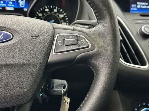 Used 2016 Ford Focus SE w/ Equipment Group 201A FWD image 18