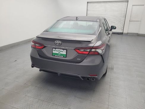 Used 2022 Toyota Camry SE FWD image 7