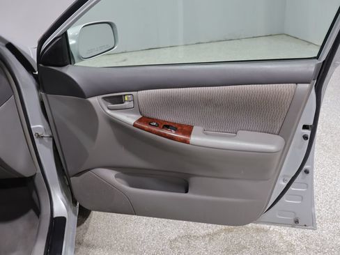 Used 2006 Toyota Corolla LE FWD image 22