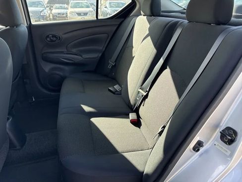 Used 2012 Nissan Versa SV w/ Convenience Pkg image 14